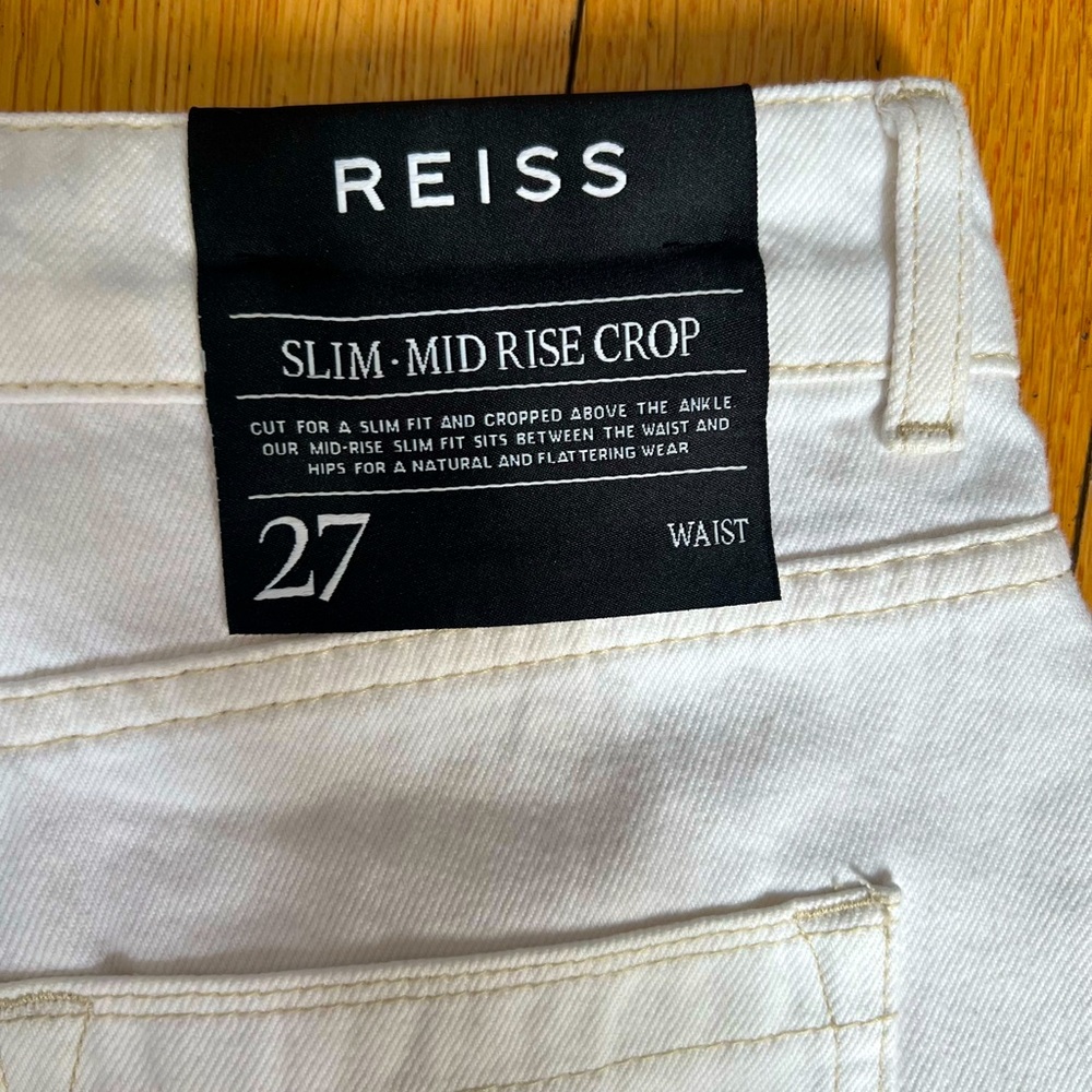 Reiss slim - mid rise crop jeans in soft white with tan stitching, size 27